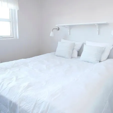 Vakantiehuis Three-bedroom Holiday In 18